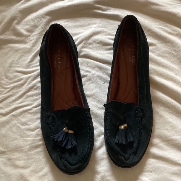 Naturalizer N5 Comfort Loafer - Picture 12 of 13